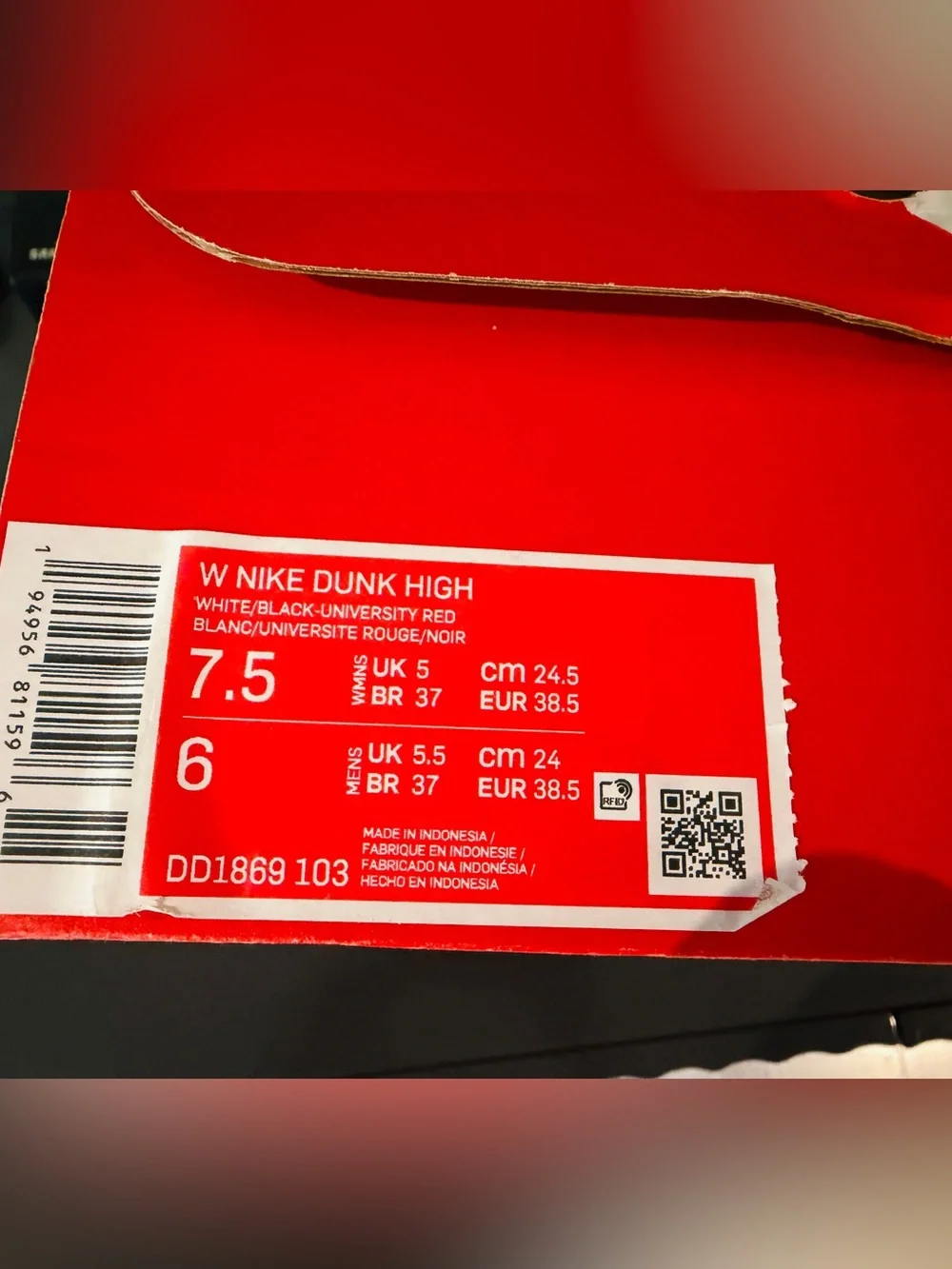 Women's Nike Dunk High sneakers
